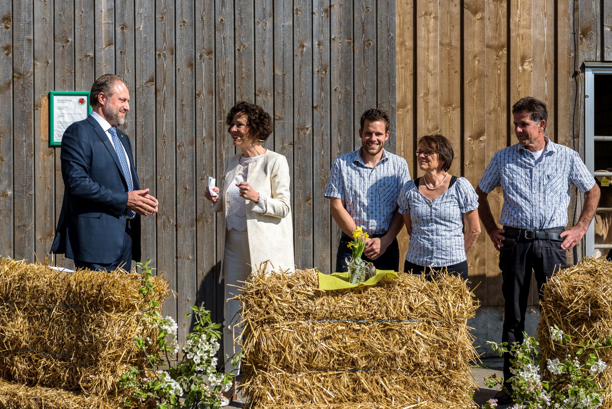 Beatrice Müller im Schlattgut mit Familie Ledergerber